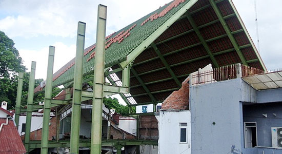 pekerjaan-konstruksi-baja-perluasan-balkon-gki-bogor-2